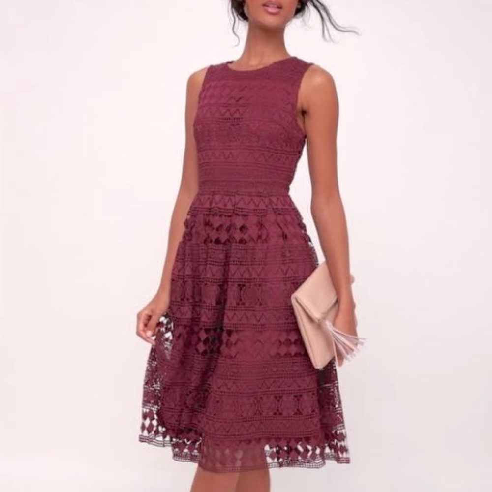 lulus madly in love sleeveless lace midi dress